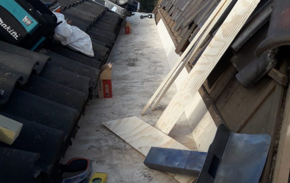 Renovatie dakgoot door een gecertificeerd dakdekker in Beneden Leeuwen