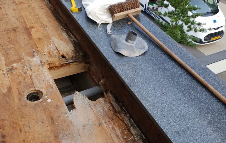 Dakrenovatie villa nijmegen daklekkage goed dakdekkersbedrijf gezocht