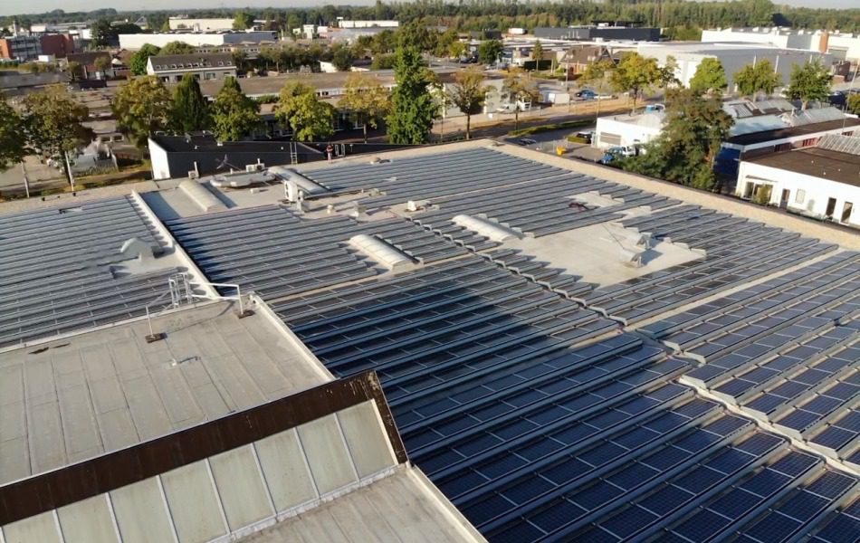 dakdekkersbedrijf nieuwe zonnepanelen plaatsen