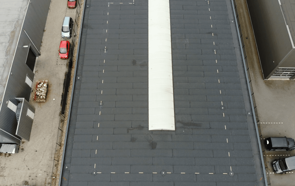 Aanbrengen valbescherming door dakdekkersbedrijf Nijmegen